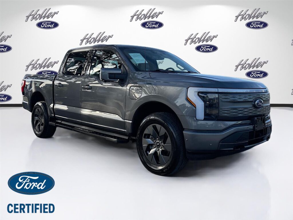 2022 Ford F-150 Lightning LARIAT