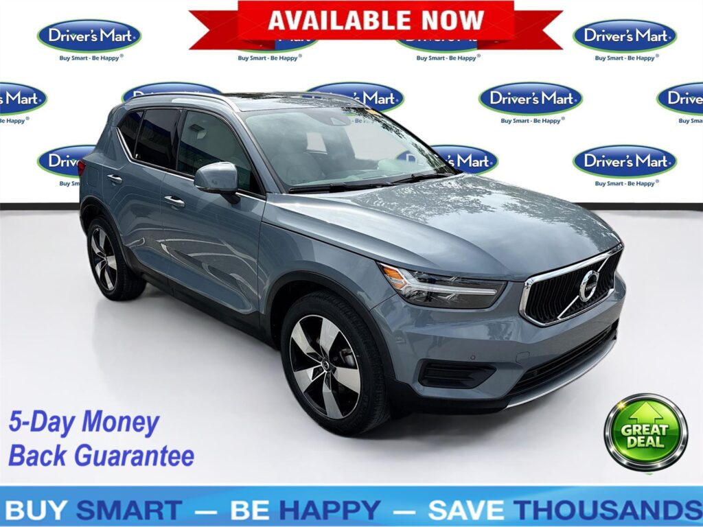 2020 Volvo XC40 Momentum