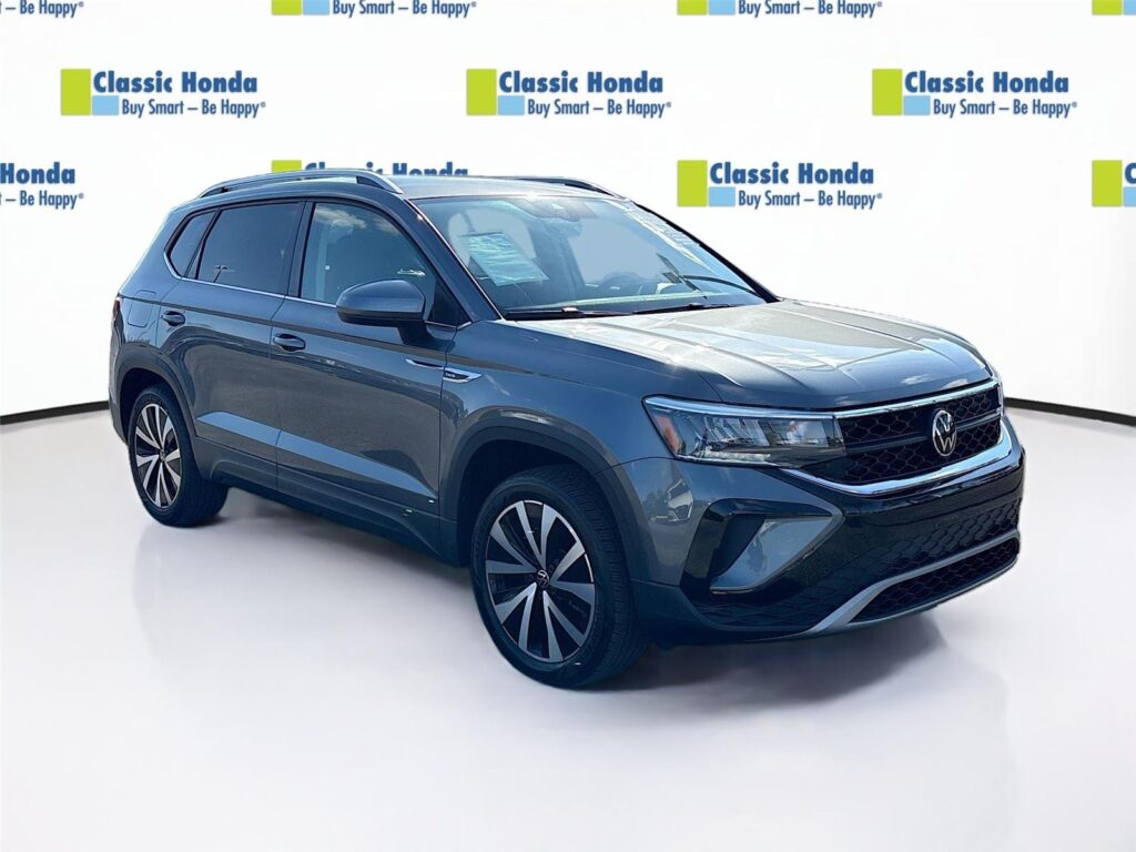 2024 Volkswagen Taos SE
