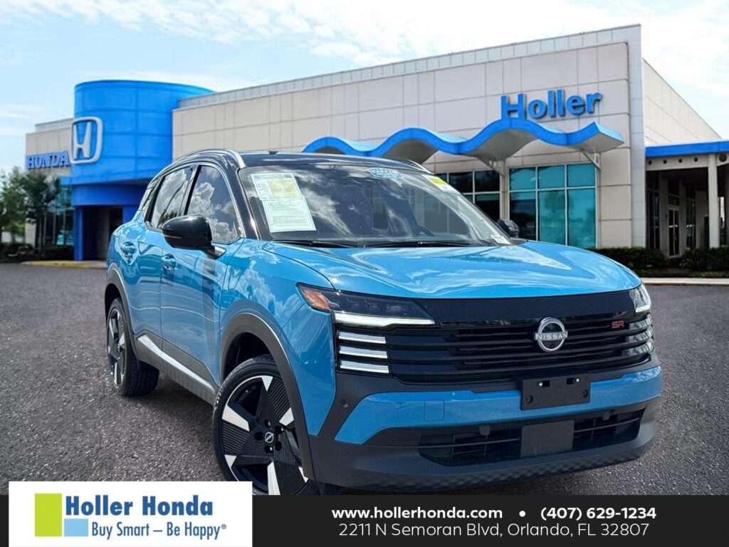 2025 Nissan Kicks SR