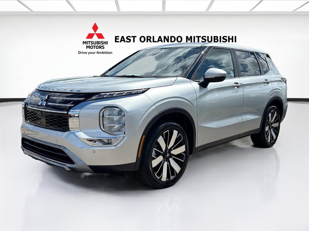 2026 Mitsubishi Outlander SE