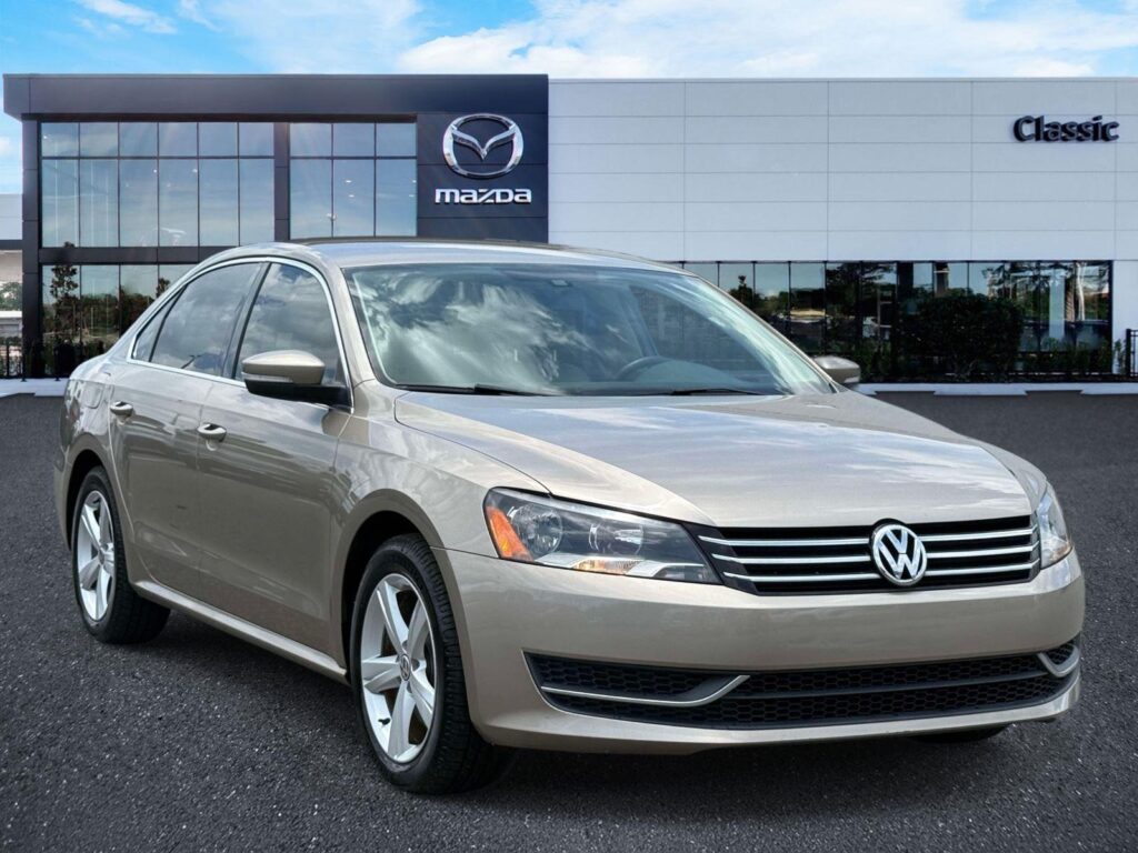2015 Volkswagen Passat 1.8T SE