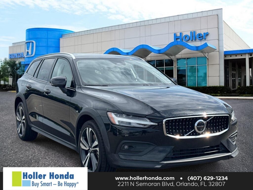 2025 Volvo V60 Cross Country Plus