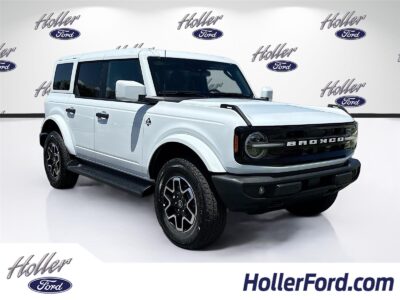 2026 Ford Bronco Outer Banks