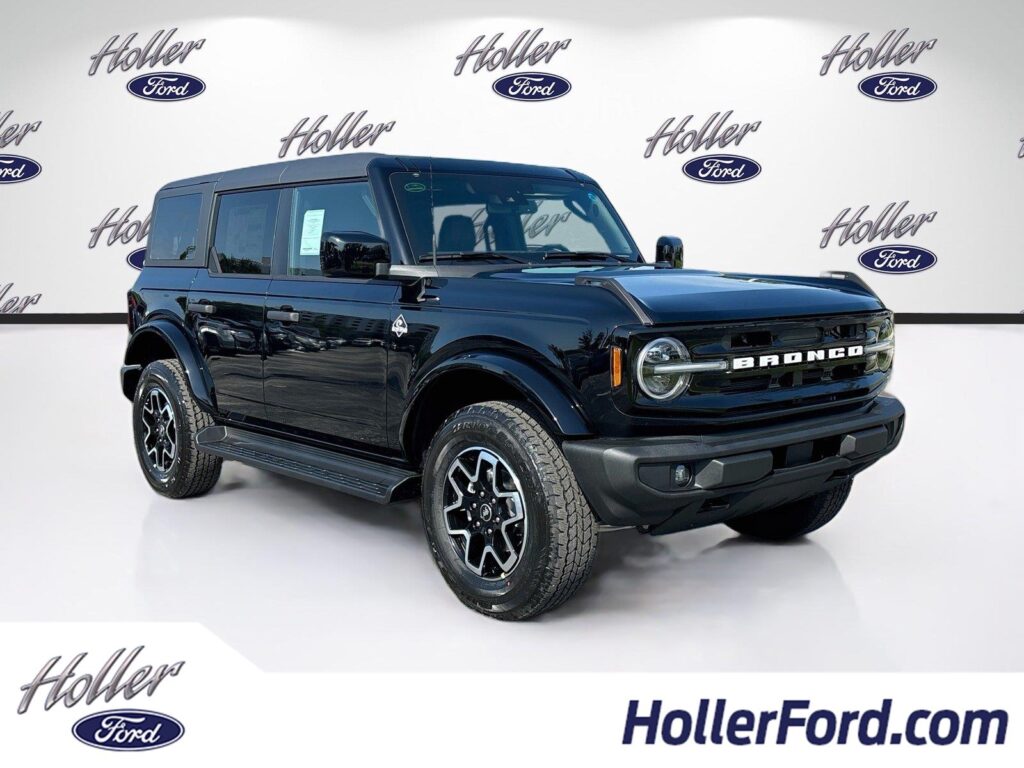 2026 Ford Bronco Outer Banks