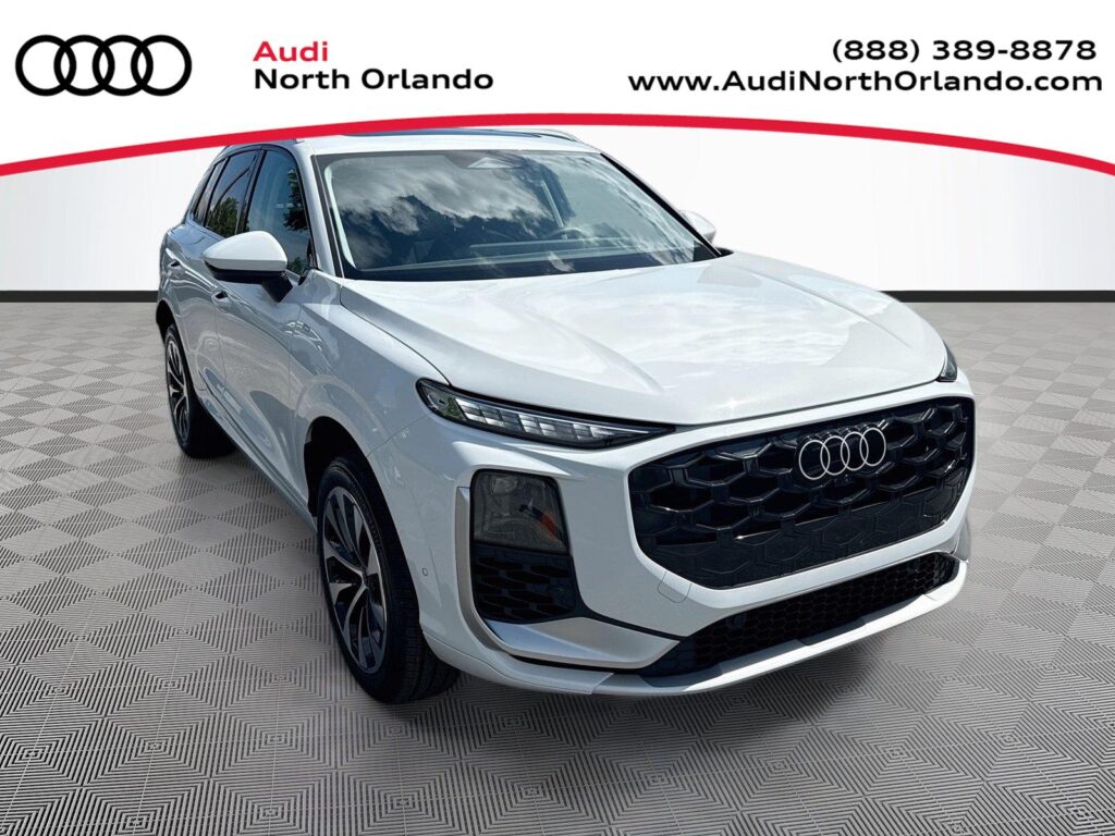 2026 Audi Q3 S line