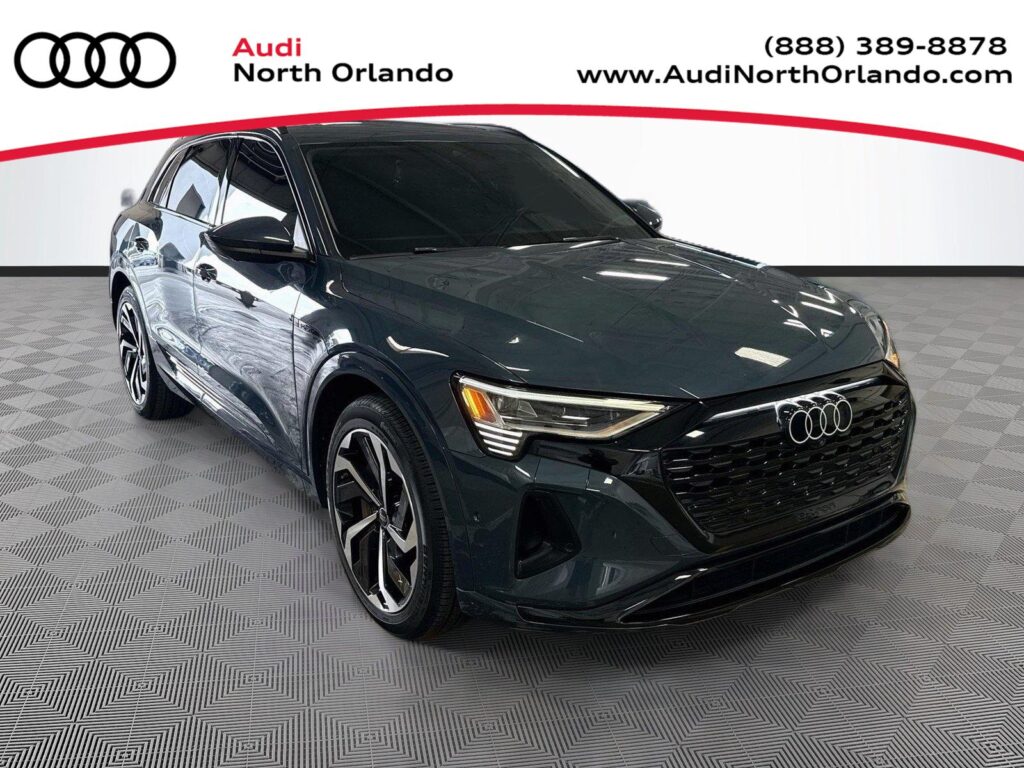 2024 Audi Q8 e-tron Prestige