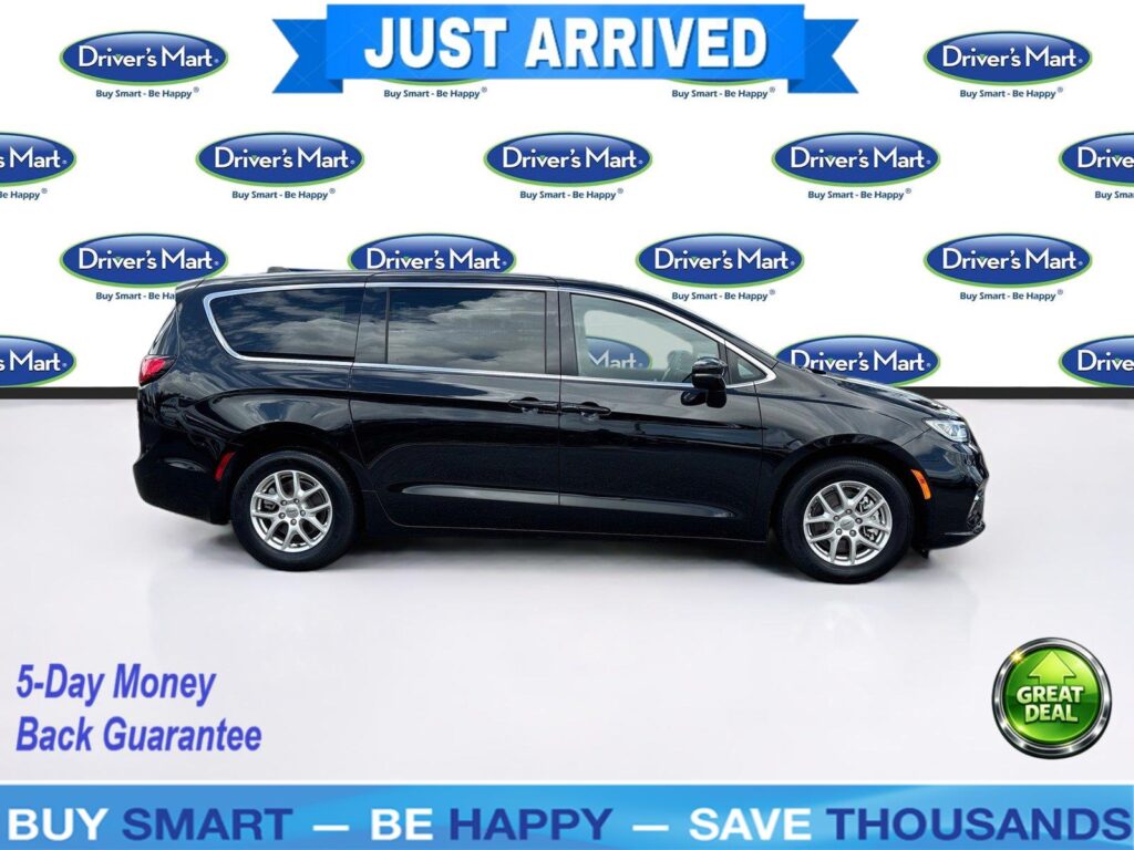 2025 Chrysler Pacifica Select