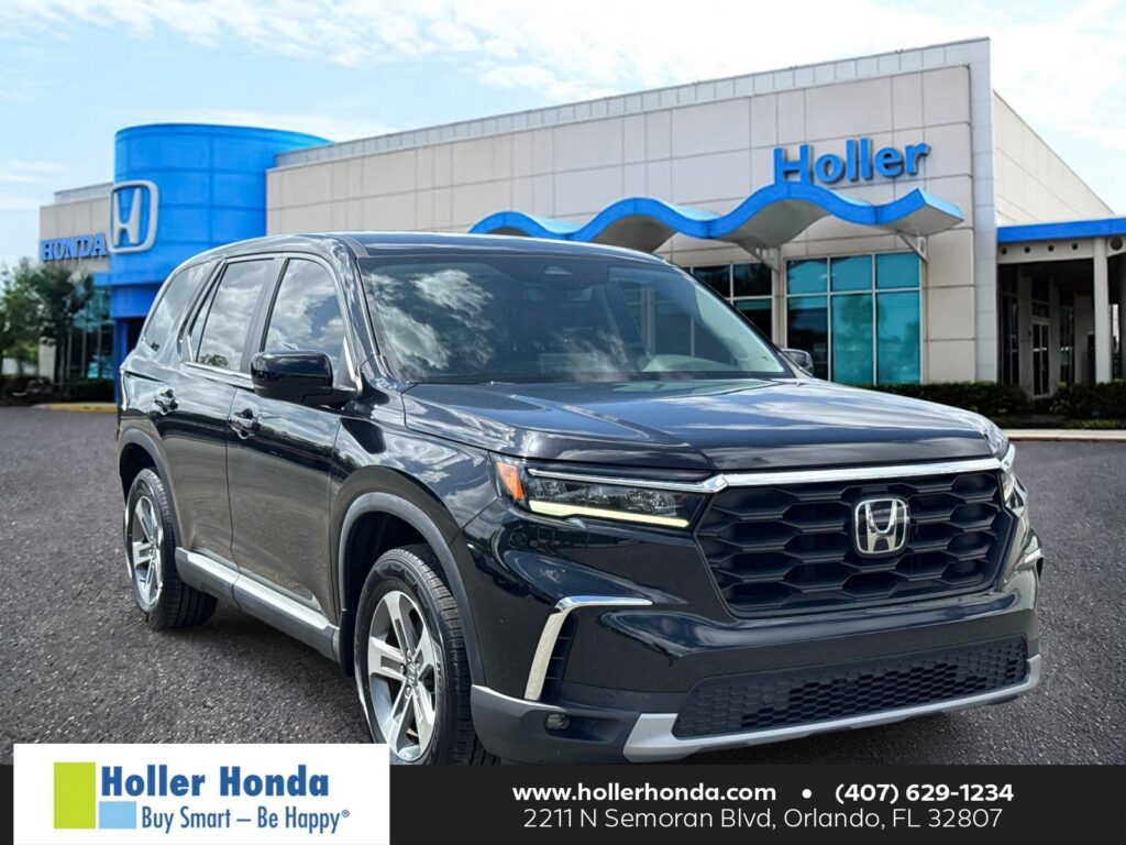 2023 Honda Pilot EX-L w/Rear Captain’s Chairs