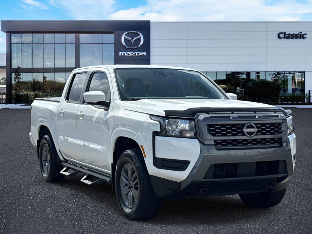 2025 Nissan Frontier SV