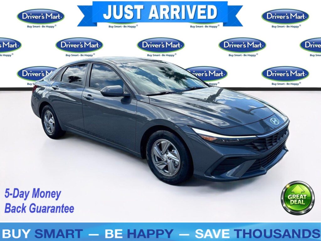 2025 Hyundai Elantra SE