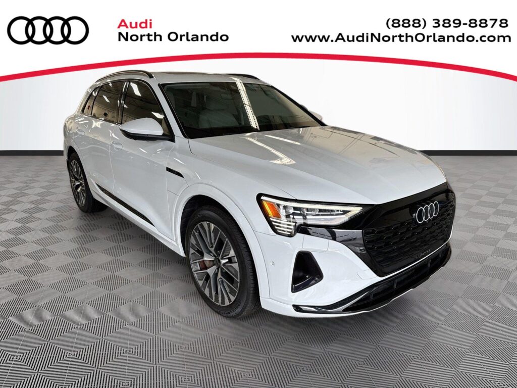2024 Audi Q8 e-tron Premium Plus